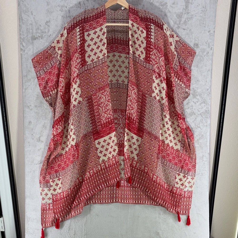Do everything in Love Red & Cream Beach Geometric Patchwork Kimono Top One Size